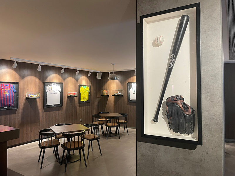 002_alta_playaballena Legends Sport Bar.jpg